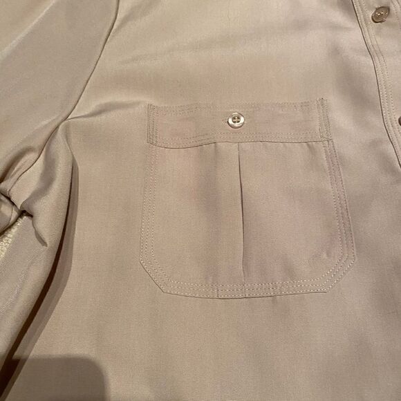 NWOT Tall Girl Button Down in cream - Picture 8 of 8